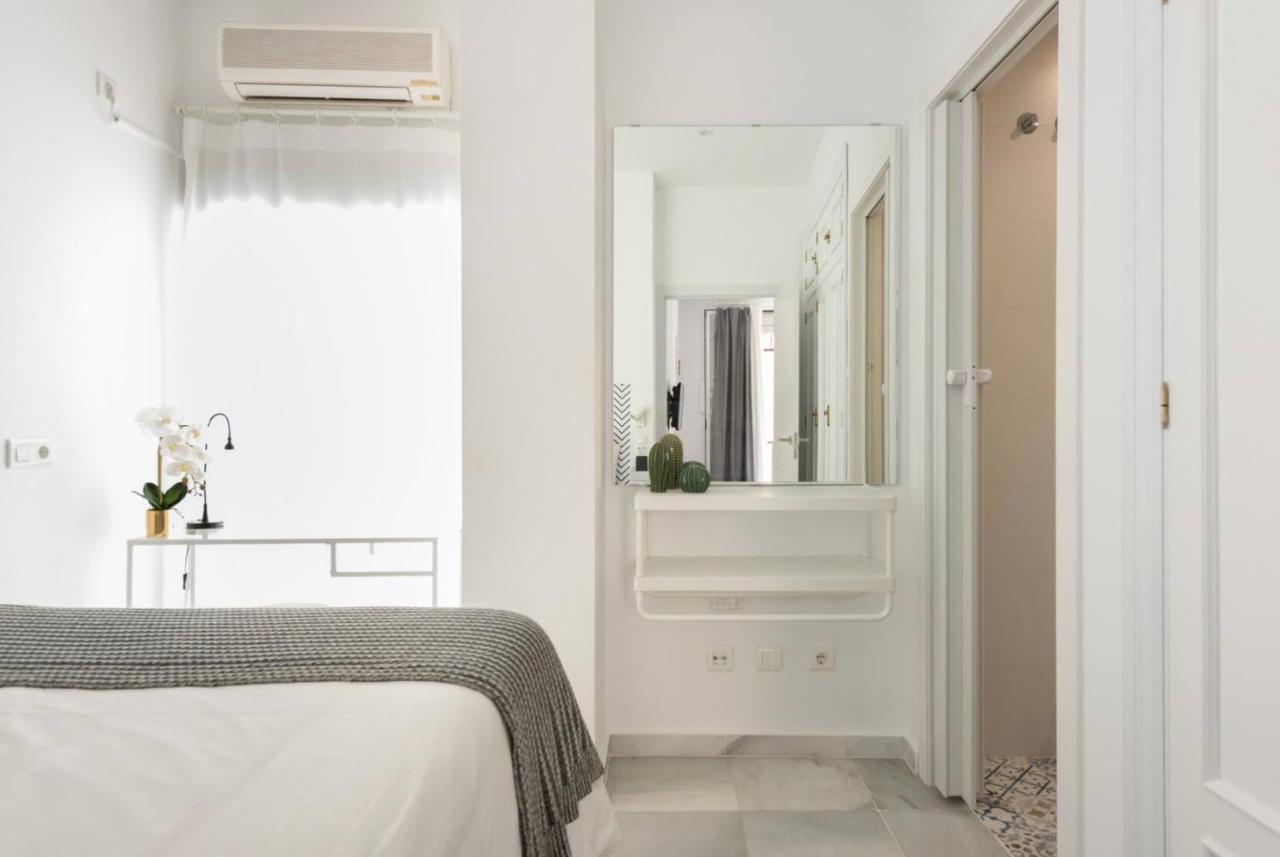 شقة Malaga Centric Best Location And Comfort In Malaga Center المظهر الخارجي الصورة